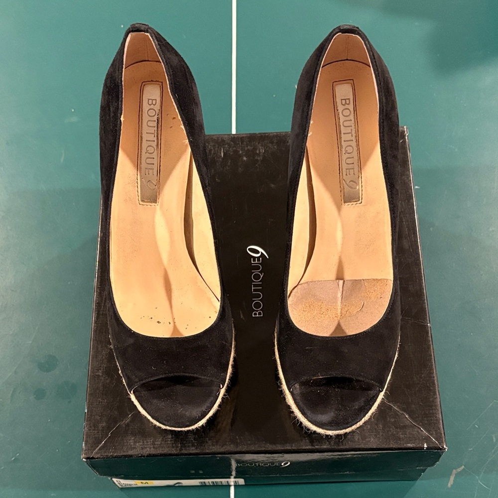 Boutique 9 Elegant Black Peep Toe Heels